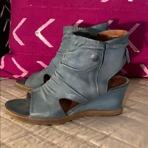 Miz Mooz Becca wedges